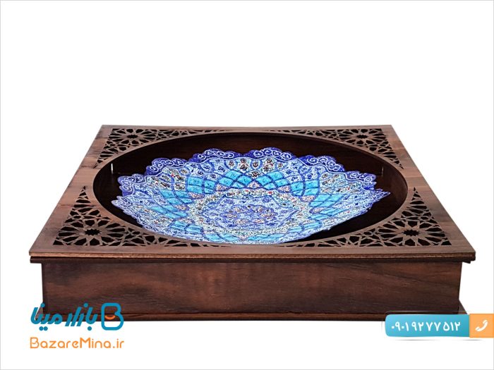 قاب میناکاری با جعبه چوبی مشبک 25*25 سانتی متر