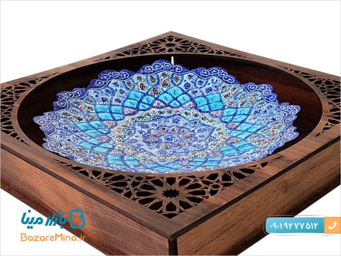 قاب میناکاری با جعبه چوبی مشبک 25*25 سانتی متر