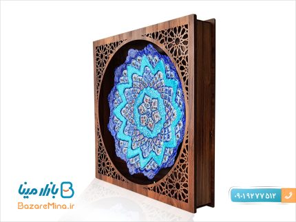 قاب میناکاری با جعبه چوبی مشبک 30*30 سانتی متر