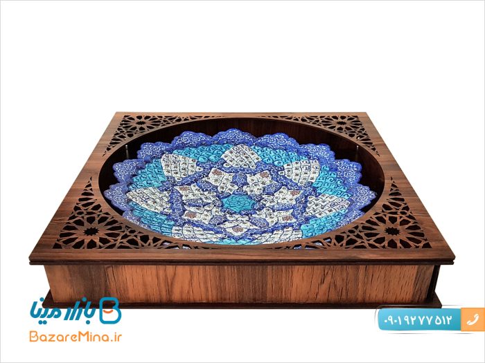 قاب میناکاری با جعبه چوبی مشبک 34*34 سانتی متر
