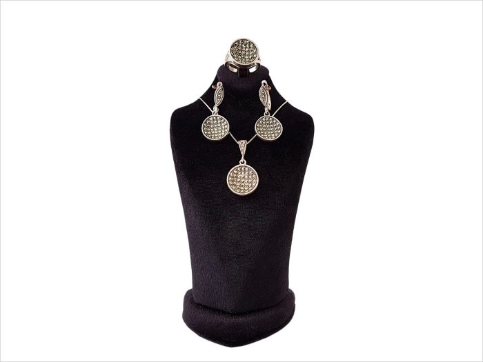 نیم ست نقره سیاه قلم مدل خورشید نیم ست نقره سیاه قلم مدل خورشید