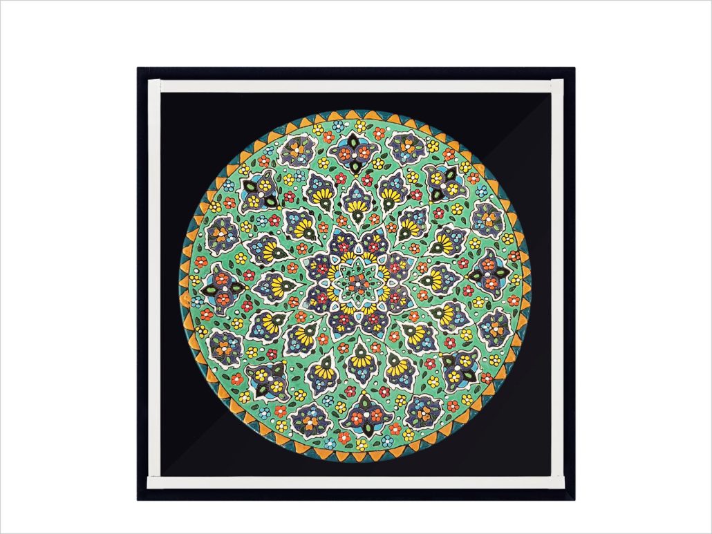 بشقاب میناکاری روی سفال ۲۵ سانتی با جعبه مخمل