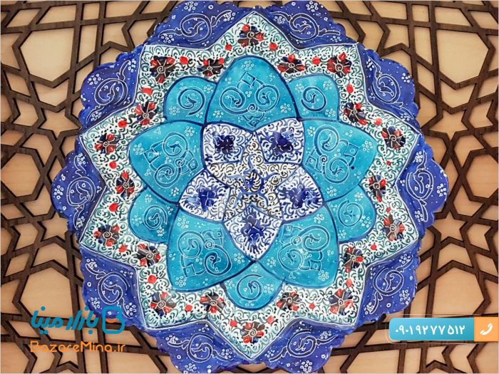 تابلو چوبی مشبک میناکاری شده