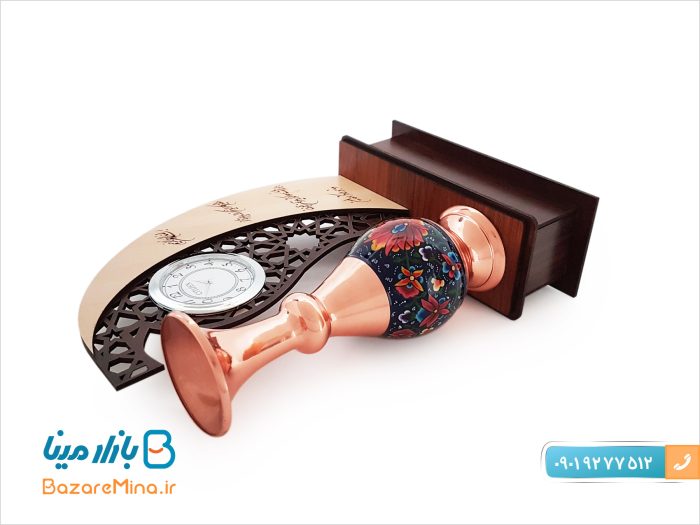 تندیس ساعت دار مس و پرداز طرح مهر و ماه
