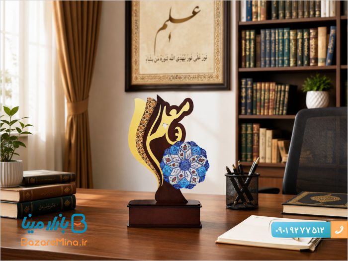 تندیس چوبی و میناکاری طرح معلم