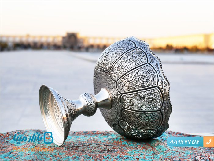 کاسه پایه دار طرح نقره قلمزنی