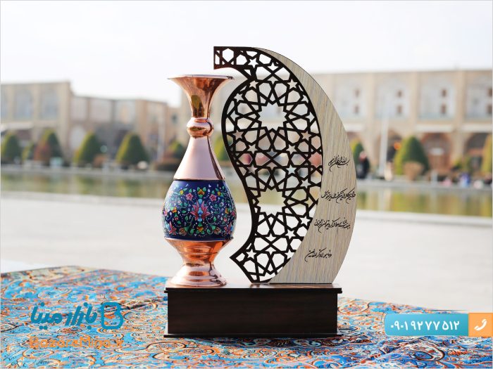 تندیس گلدان مس و پرداز