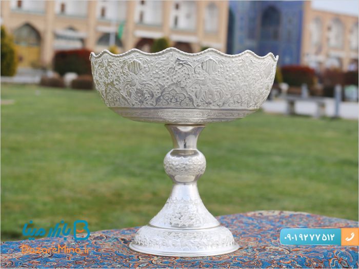 کاسه پایه دار قلمزنی طرح نقره