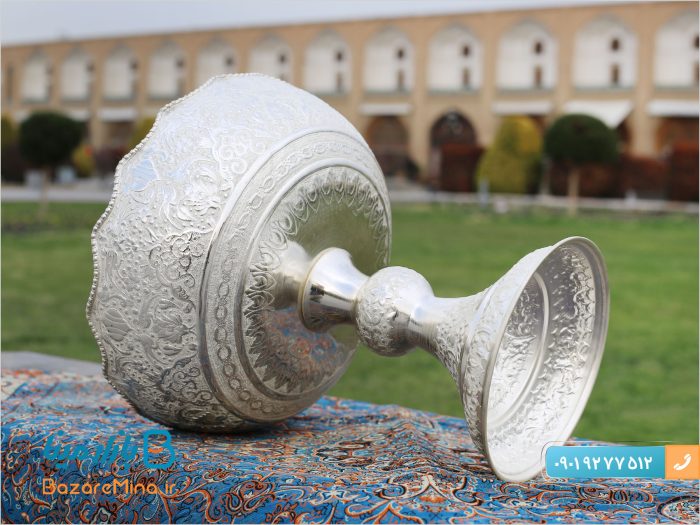 کاسه پایه دار قلمزنی طرح نقره