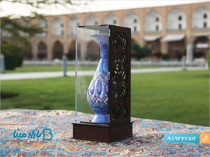 گلدان میناکاری اصفهان با جعبه چوب و پلکسی