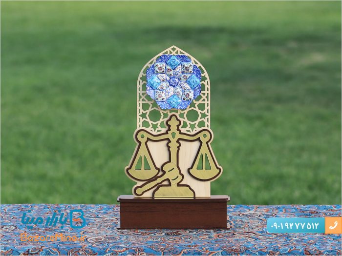تندیس میناکاری وکالت