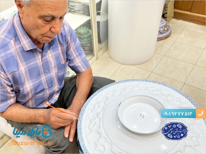 بشقاب میناکاری گل و مرغ اعلا اثر استاد مرتضی اسماعیلی