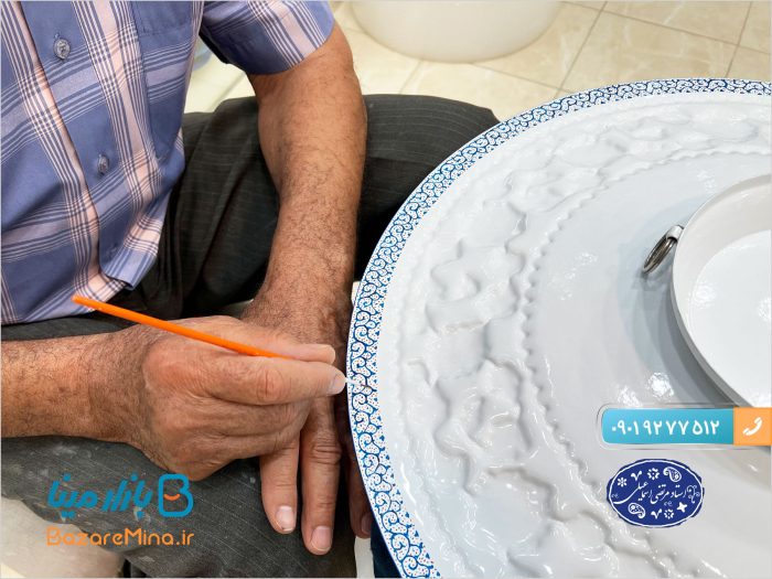 بشقاب میناکاری گل و مرغ اعلا اثر استاد مرتضی اسماعیلی